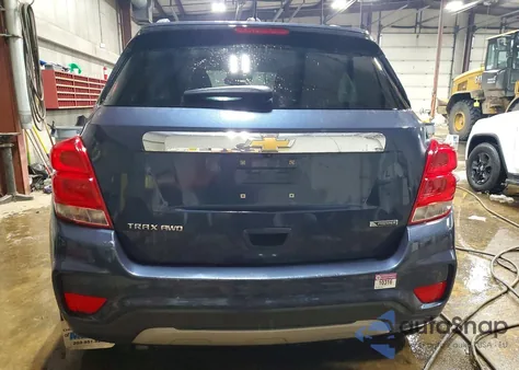 2018 Chevrolet Trax Premier z USA, uszkodzony, nr VIN 3GNCJRSB4JL165655
